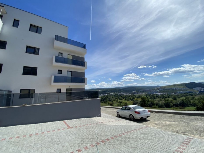 Apartament cu 3 camere Donath Park