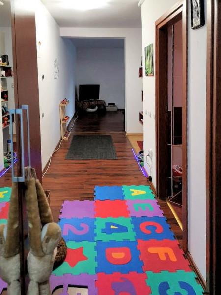 Apartament 2 camere decomandate, str. FLORILOR, 54 mp., OPORTUNITATE