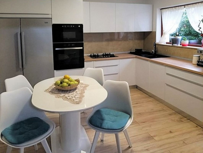 Casa superba de vanzare in Feleacu, 200 mp utili, teren 900 mp