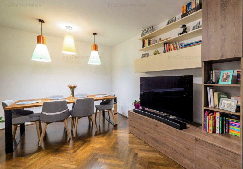 Apartament 3 camere decomandate, LA CHEIE, 70 mp