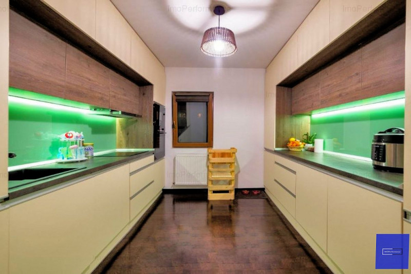 Apartament 3 camere decomandate, LA CHEIE, 70 mp