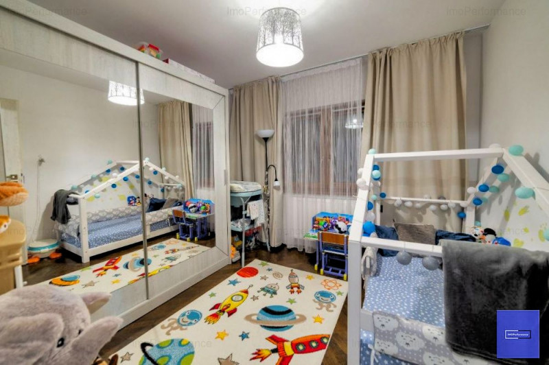 Apartament 3 camere decomandate, LA CHEIE, 70 mp
