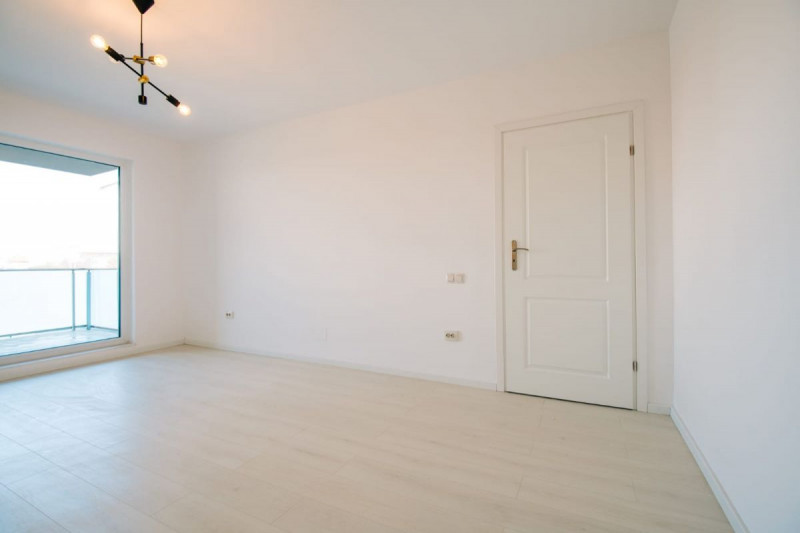 Apartament 2 camere decomandate 53 mp. FINISAT
