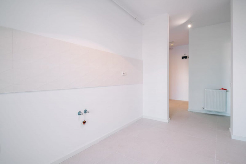 Apartament 2 camere decomandate 53 mp. FINISAT