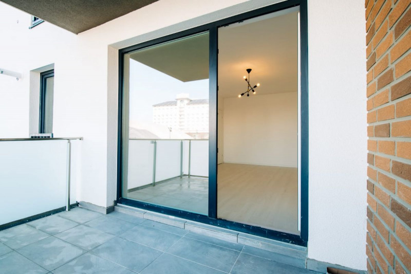 Apartament 2 camere decomandate 53 mp. FINISAT