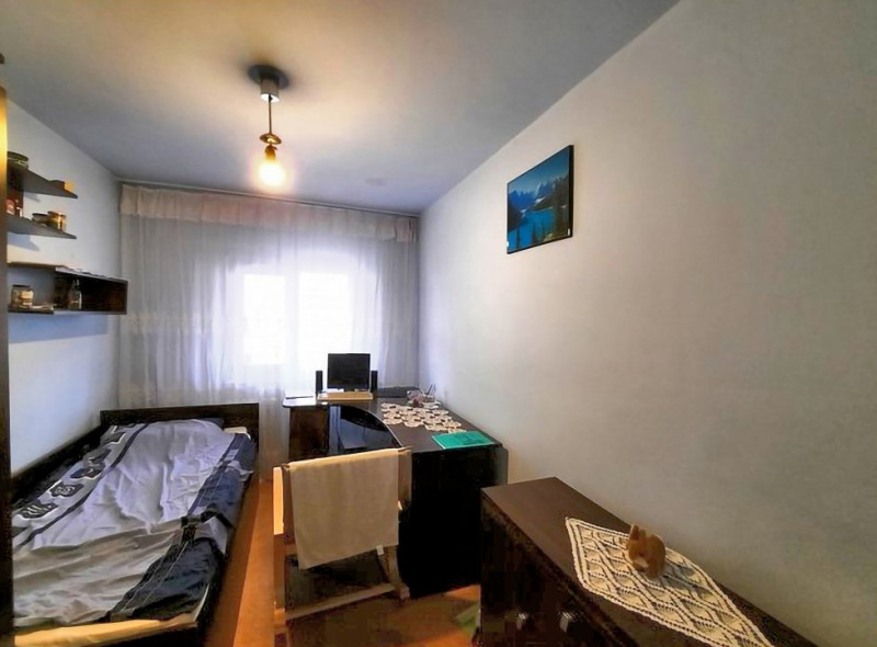 Apartament cu 3 camere, 65 mp, strada Dambovitei, zona Expo Transilvania.