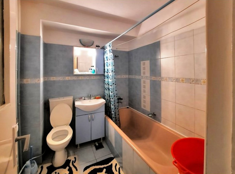 Apartament cu 3 camere, 65 mp, strada Dambovitei, zona Expo Transilvania.
