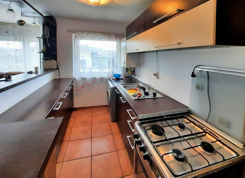 De vanzare apartament.2 cam 45 mp, str.Stejarului, Floresti !
