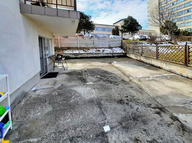 De vanzare apartament.3 cam 67 mp+terasa 100 mp, zona Spital Recuperare !