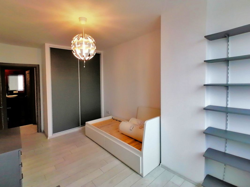 Apartament trei camere LUX + parcare