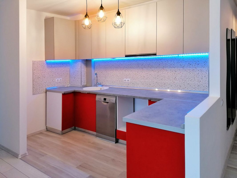 Apartament trei camere LUX + parcare
