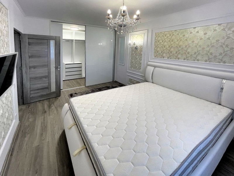 APARTAMENT 2 CAMERE ULTRAFINISAT LUX + PARCARE, 50 MP. ZONA VIVIO