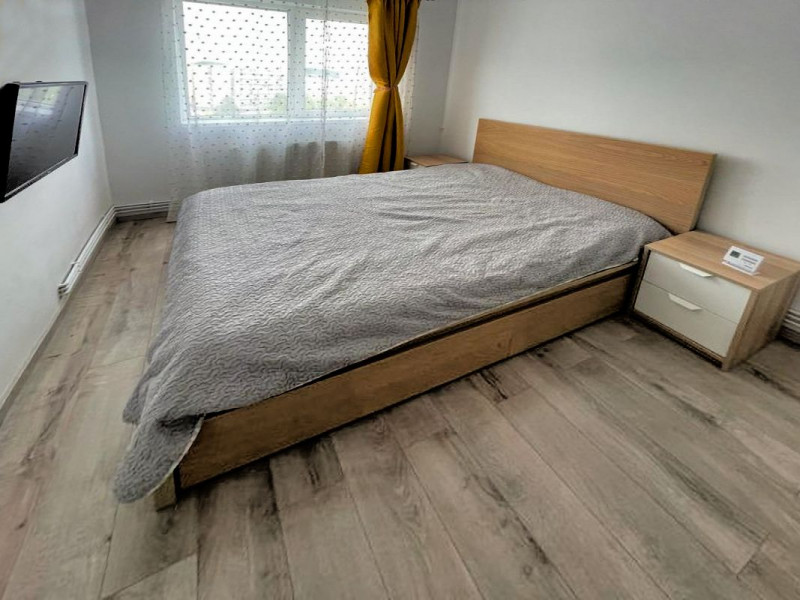 APARTAMENT CU 2 CAMERE DECOMANDATE, MEHEDINTI, 43 MP., LA CHEIE LUX