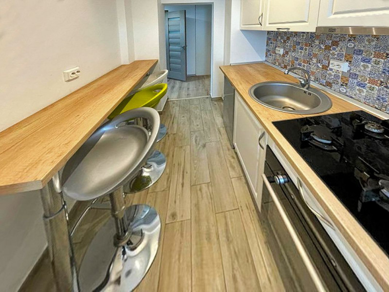 APARTAMENT CU 2 CAMERE DECOMANDATE, MEHEDINTI, 43 MP., LA CHEIE LUX