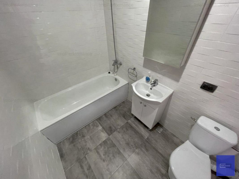 APARTAMENT 2 CAMERE, 41 MP., ZONA STRAZII PORII