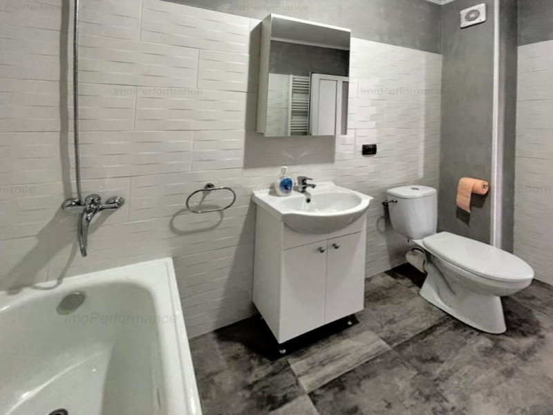 APARTAMENT 2 CAMERE, 41 MP., ZONA STRAZII PORII