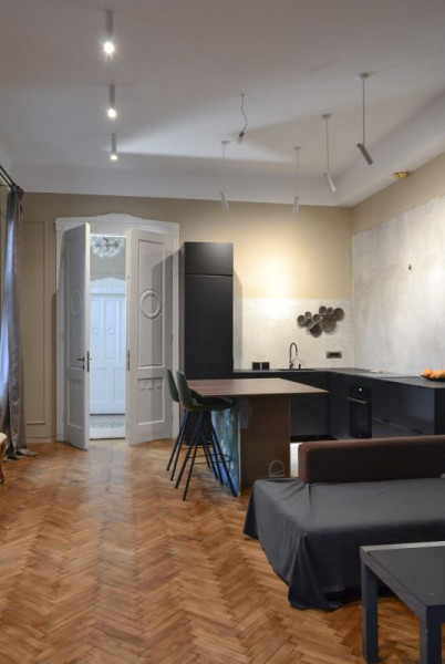 OPORTUNITATE ! Apartament 3 camere, Central, 78 mp, LUX