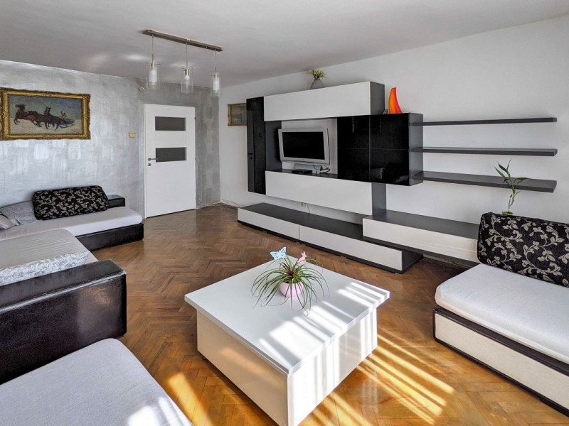Apartament cu 4 camere, 87 mp, cartier Manastur, zona strazii Parang