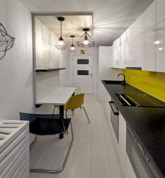 Apartament cu 4 camere, 87 mp, cartier Manastur, zona strazii Parang