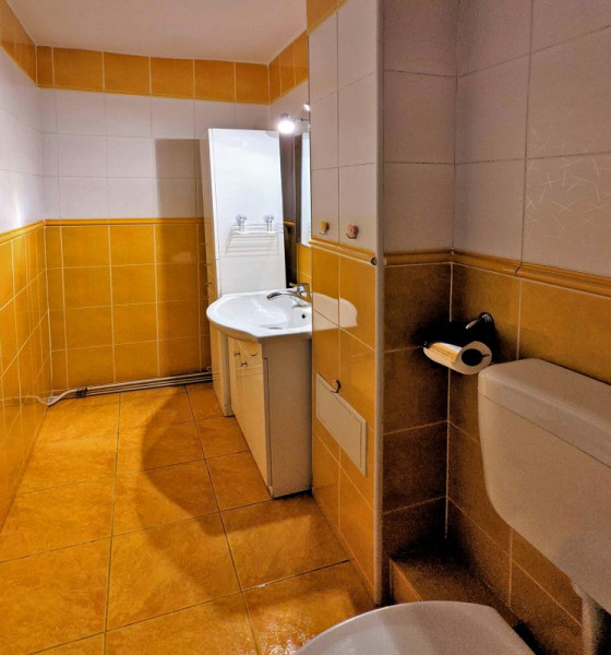 Apartament cu 4 camere, 87 mp, cartier Manastur, zona strazii Parang