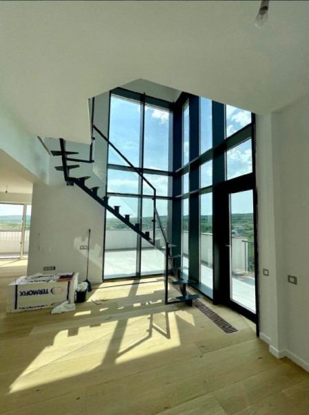 Penthouse ULTRAFINISAT LUX + 2 parcari subterane, zona Sopor