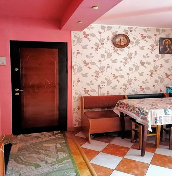 Apartament cu 2 camere, 56 mp, cartier Zorilor, strada Luceafarului.