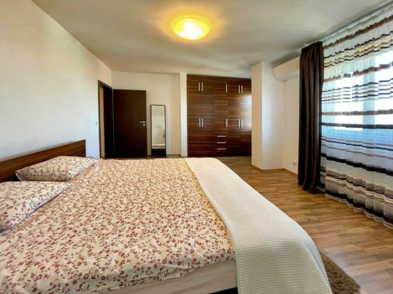 Apartament 3 camere, 115 mp. + parcare OPORTUNITATE