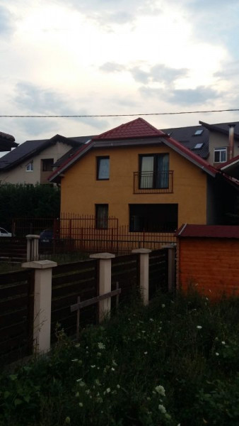 Oportunitate! Casa indiv. 130mp, teren 300mp, finisat, str. Tautului, Floresti