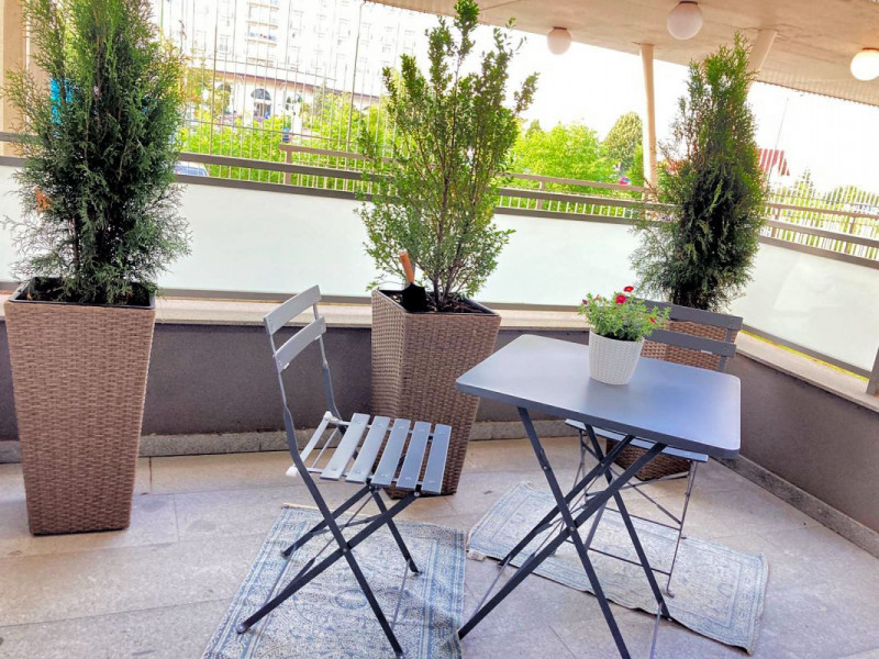 Apartament cu 2 camere, 42 mp, zona Grand Hotel Italia