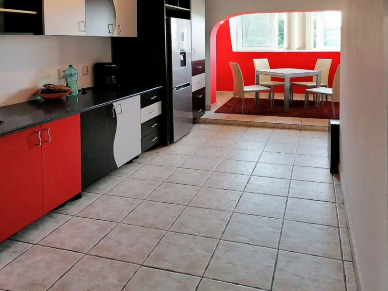 Apartament 2 camere, decomandate, 51 mp, Zorilor, zona liceului de informatica