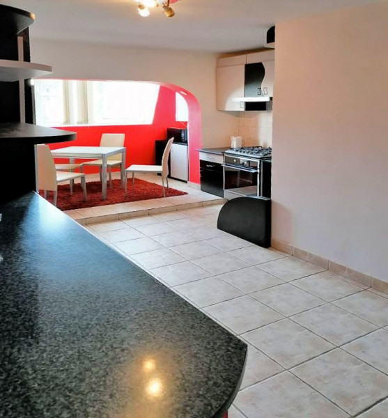 Apartament 2 camere, decomandate, 51 mp, Zorilor, zona liceului de informatica
