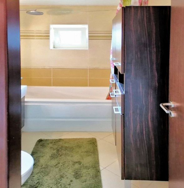 Apartament 2 camere, decomandate, 51 mp, Zorilor, zona liceului de informatica