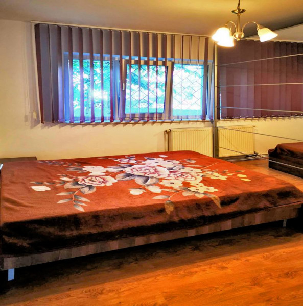 Apartament cu 2 camere, decomandate, 54 mp, cartier Zorilor, strada Rapsodiei