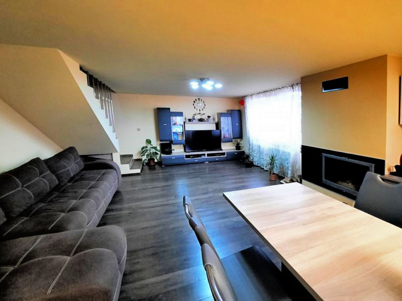 Ocazie! Apartament cu 4 camere, vila, 94 mp, cartier Baciu, strada Privighetorii