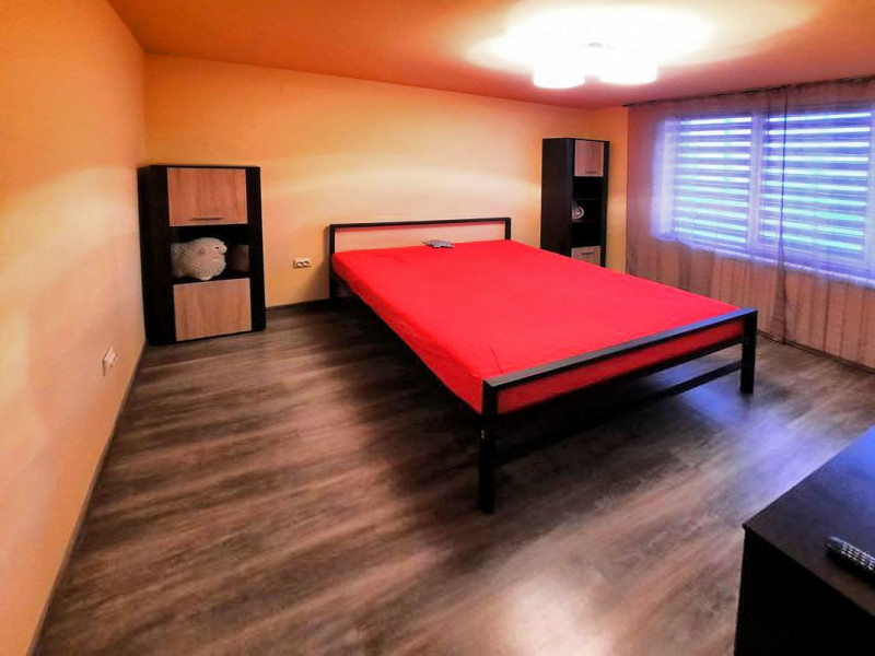 Ocazie! Apartament cu 4 camere, vila, 94 mp, cartier Baciu, strada Privighetorii