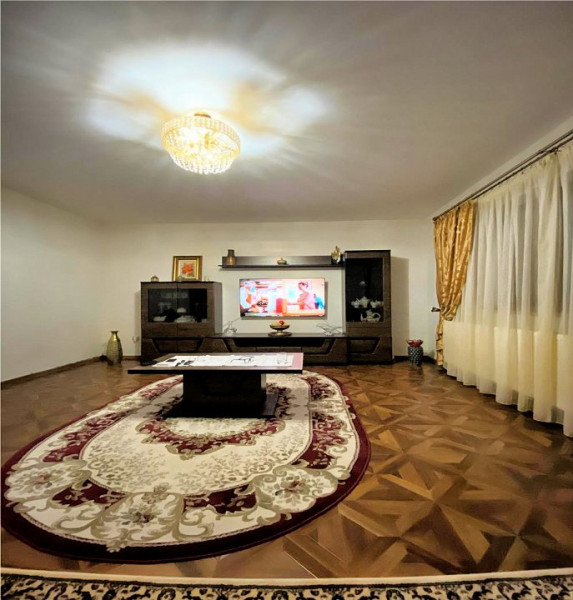 Apartament cu 3 camere, decomandate, 82 mp, cartierul Baciu, strada Visinului