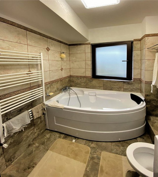 Apartament cu 3 camere, decomandate, 82 mp, cartierul Baciu, strada Visinului