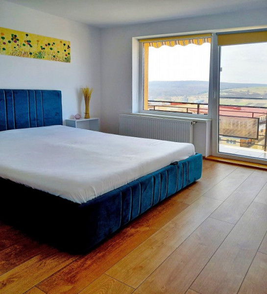Apartament cu 4 camere, situat pe doua niveluri, 100 mp, Baciu, Privighetorii
