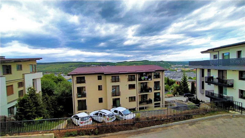 Apartament cu 2 camere, decomandate, 58 mp, strada Razoare in spatele mall-ului 