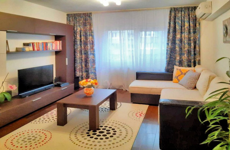 Apartament cu 3 camere, decomandate, 72 mp, semicentral, 21 Decembrie 1989, n137