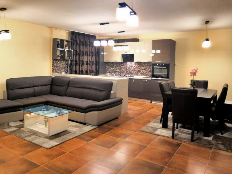 Apartament cu 2 camere, decomandate, 60 mp, Someseni, zona strazii Barc.