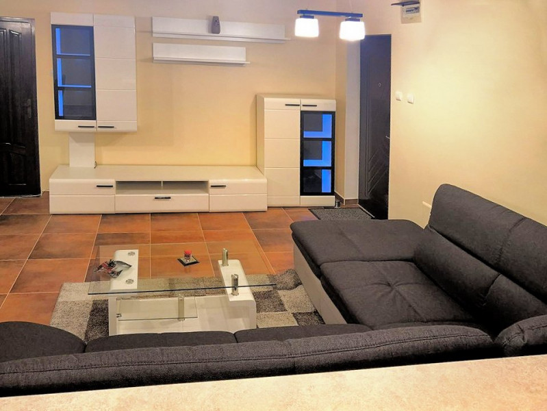 Apartament cu 2 camere, decomandate, 60 mp, Someseni, zona strazii Barc.