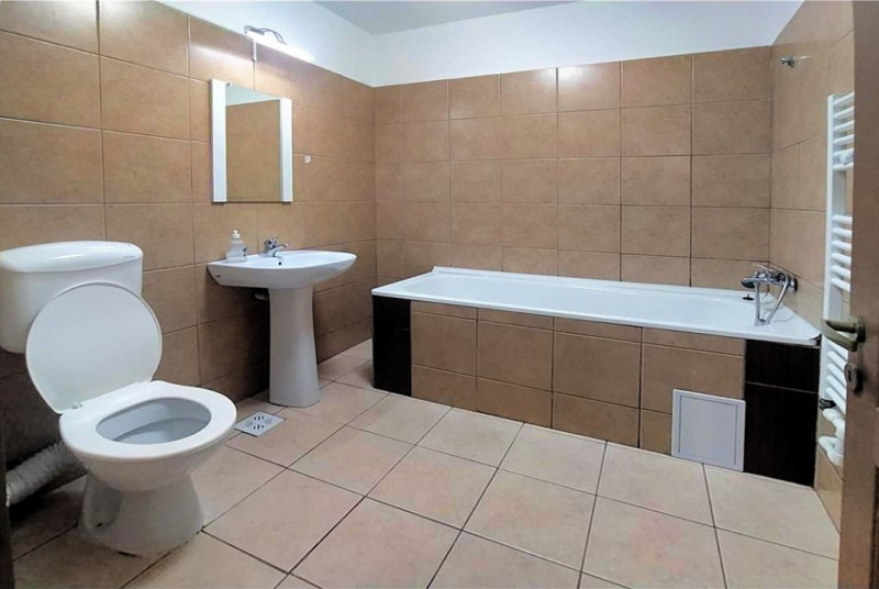 Ap cu 2 camere, decomandate, 38+12 mp, cartierul Baciu, strada Uliului