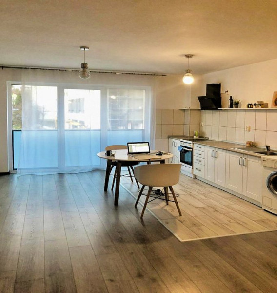 Apartament cu 2 camere, 52 mp, Dambul Rotund strada Calea Baciului.