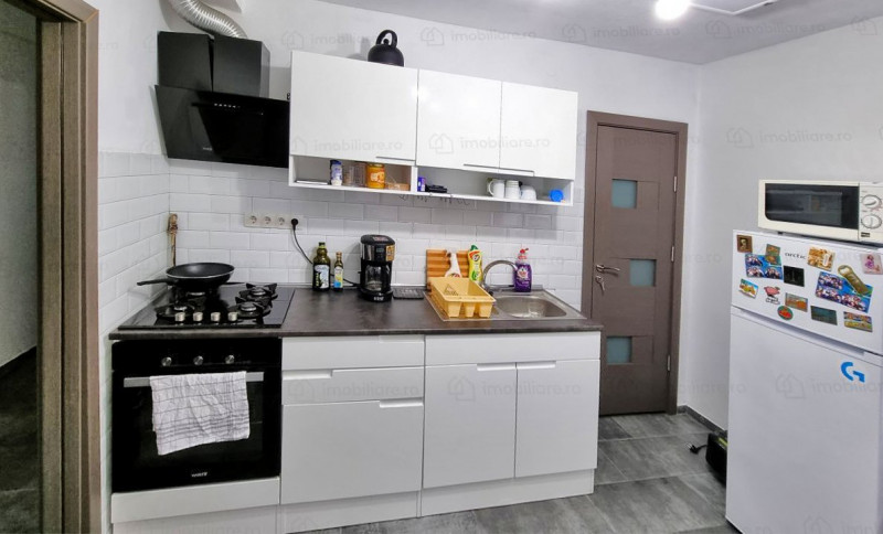 Apartament cu 2 camere, decomandate, 45 mp, cartier Gruia, str 16 Februarie
