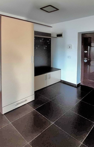 Apartament cu 2 camere, decomandate, 49 mp, Floresti, zona strazii Florilor.
