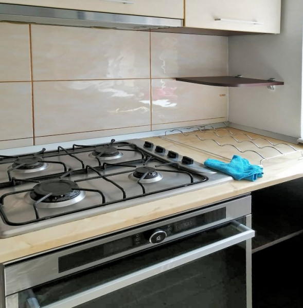 Apartament cu 2 camere, decomandate, 61 mp, Floresti, zona strazii Florilor.