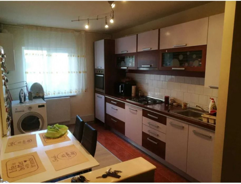Apartament 2 camere decom, 52 mp, Modern, zona str.Lunii, Zorilor