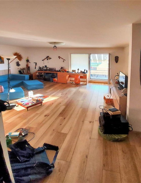 Apartament cu 2 camere, decomandate, 51 mp, in zona Vivo (Polus Center), BMW.