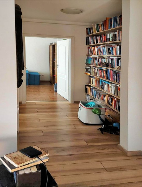 Apartament cu 2 camere, decomandate, 51 mp, in zona Vivo (Polus Center), BMW.